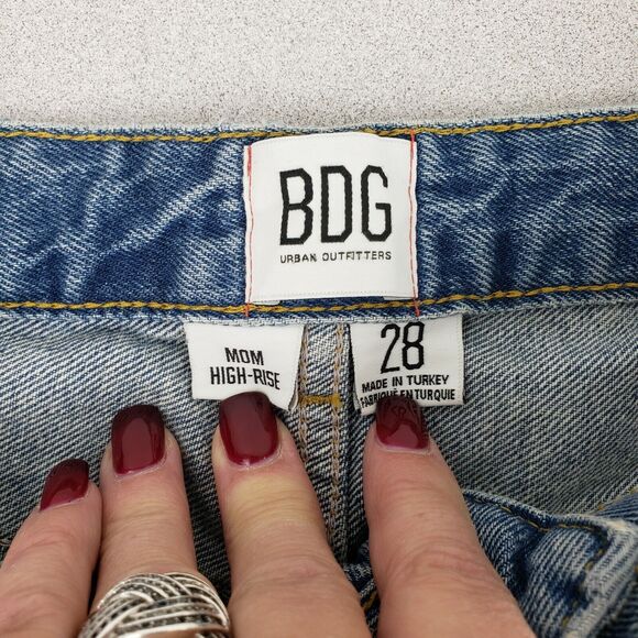 BDG Urban Outfitters Womens Blue High Rise Light Wash Denim Mom Jeans Size 28 - Picture 4 of 5